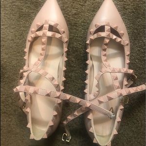 Light pink shoes smiler to Valentino